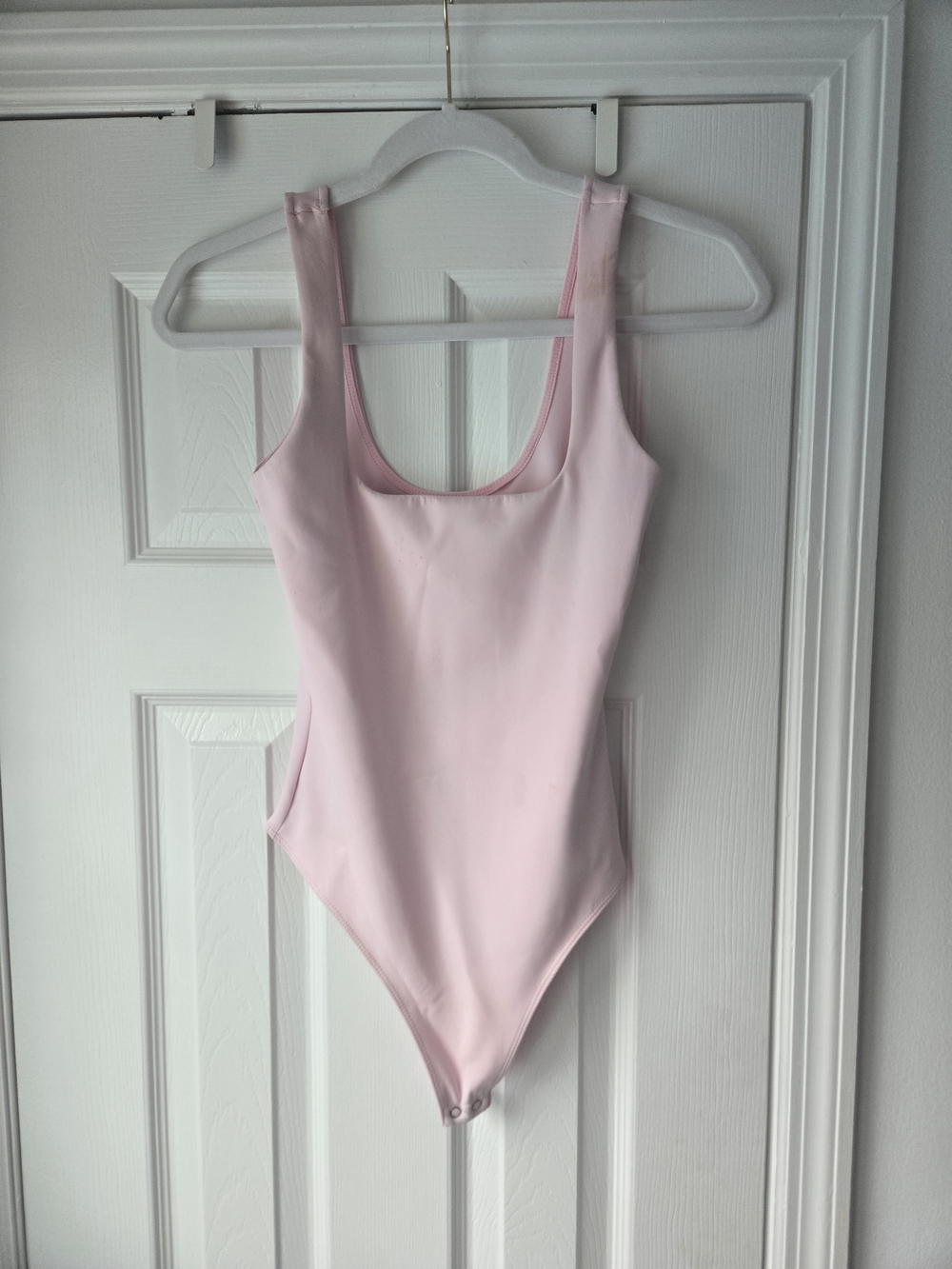 Good American Light Pink Scoop Neck Bodysuit